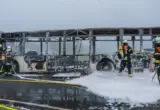 Autobus pun đaka izgoreo u Nemačkoj: Evakuisano više od 30 učenika