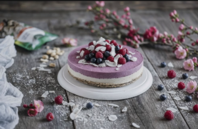 Bez pečenja i komplikovane pripreme: Torta sa malinama kojoj je teško odoleti
