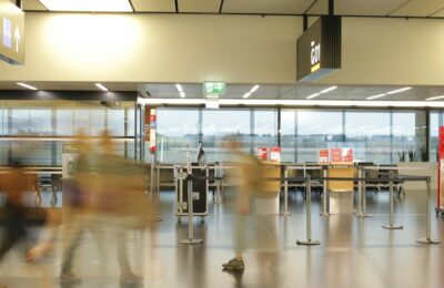 Bolesnoj radnici otkaz na kućnu adresu: Stotine zaposlenih na Aerodromu u Beču strepe