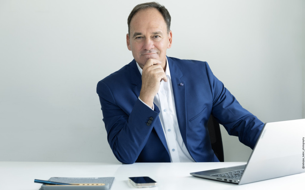 Ustupljene fotografije / Ustupljene fotografije