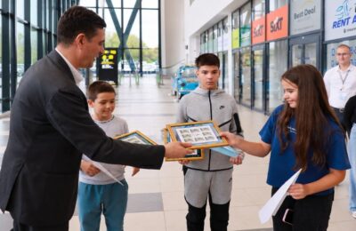 Najmlađi u ulozi pilota: Niški aerodrom na poseban način proslavio 40. rođendan