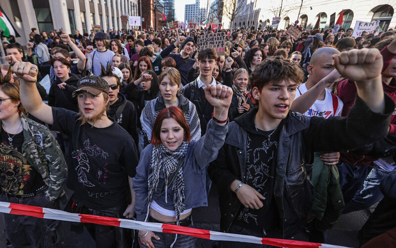 Nemačka strahuje od francuskog scenarija: Policija se sprema za proteste mladih