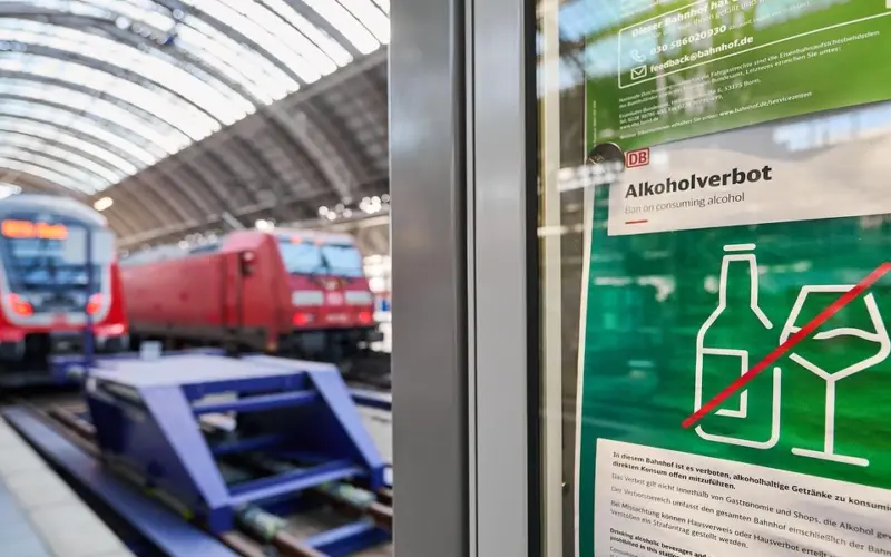 Nemačke železnice zabranjuju alkohol na peronima: Hoće li stanice postati bezbednije?