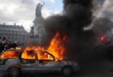 Neredi u Bilbau posle protesta: Goreli automobili i kontejneri, privedeno 16 osoba