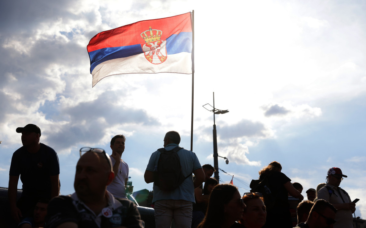 Studenti iz Zaječara krenuli peške ka Beogradu, pridružiće im se kolone iz još četiri grada