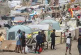 Oklopnjaci na plaži u Seuti: Španija prazni kamp sa 3.000 migranata