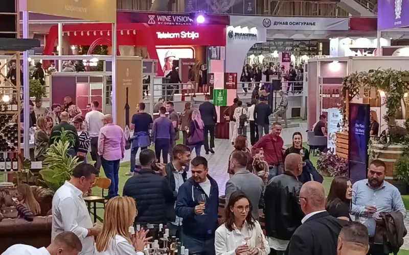 Redakcija portala „Vesti Online“ na sajmu „Wine Vision“: Domaća vina među svetskim imenima