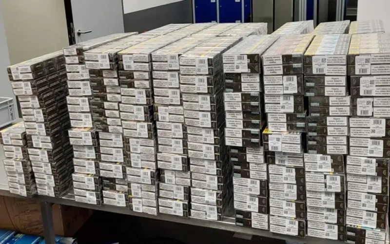 Rekordna zaplena u Nemačkoj: Majka i dete pokušali da prokrijumčare 57.000 cigareta