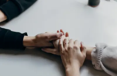 Škola se završi, briga ne: ko pomaže odraslima sa autizmom?