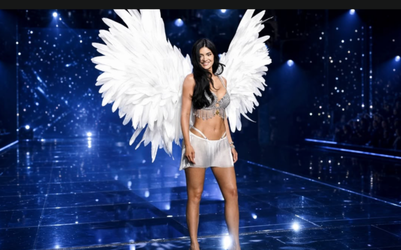 Spektakl u Los Anđelesu: ,,Victoria’s Secret” revija okupila najveće zvezde modne scene