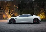 Tesla predstavila „leteći“ Roadster: Automobil izveo salto u vazduhu