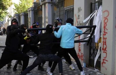 Tirana u haosu: Sukobi na ulicama, 16 uhapšenih i pet suspendovanih policajaca