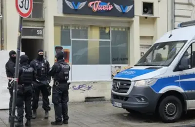 Velika racija u Nemačkoj: Specijalci ,,udarili” na trgovce oružjem i drogom