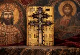 Vernici iščekuju svetinju: U Beograd stiže deo Časnog krsta sa Svete Gore