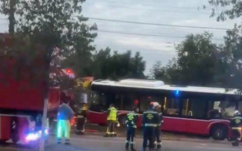 Vozač autobusa u Beču pod dejstvom droge: Dvoje povređeno