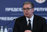 Vučić poručio: Država se brani olovkom, a ne pesnicama